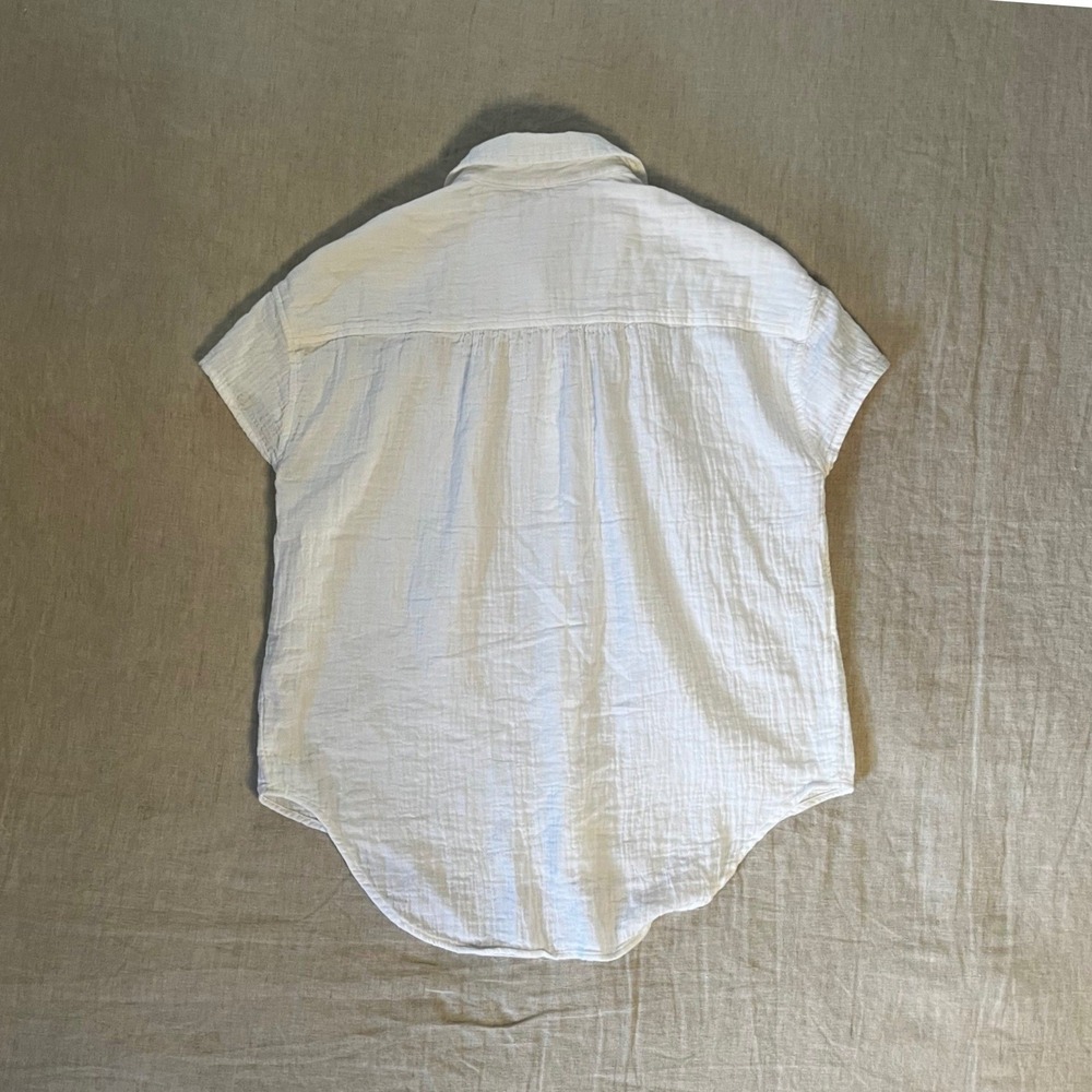 Gauze Short Sleeve Cotton Button-up Shirt - Picture 2 of 6
